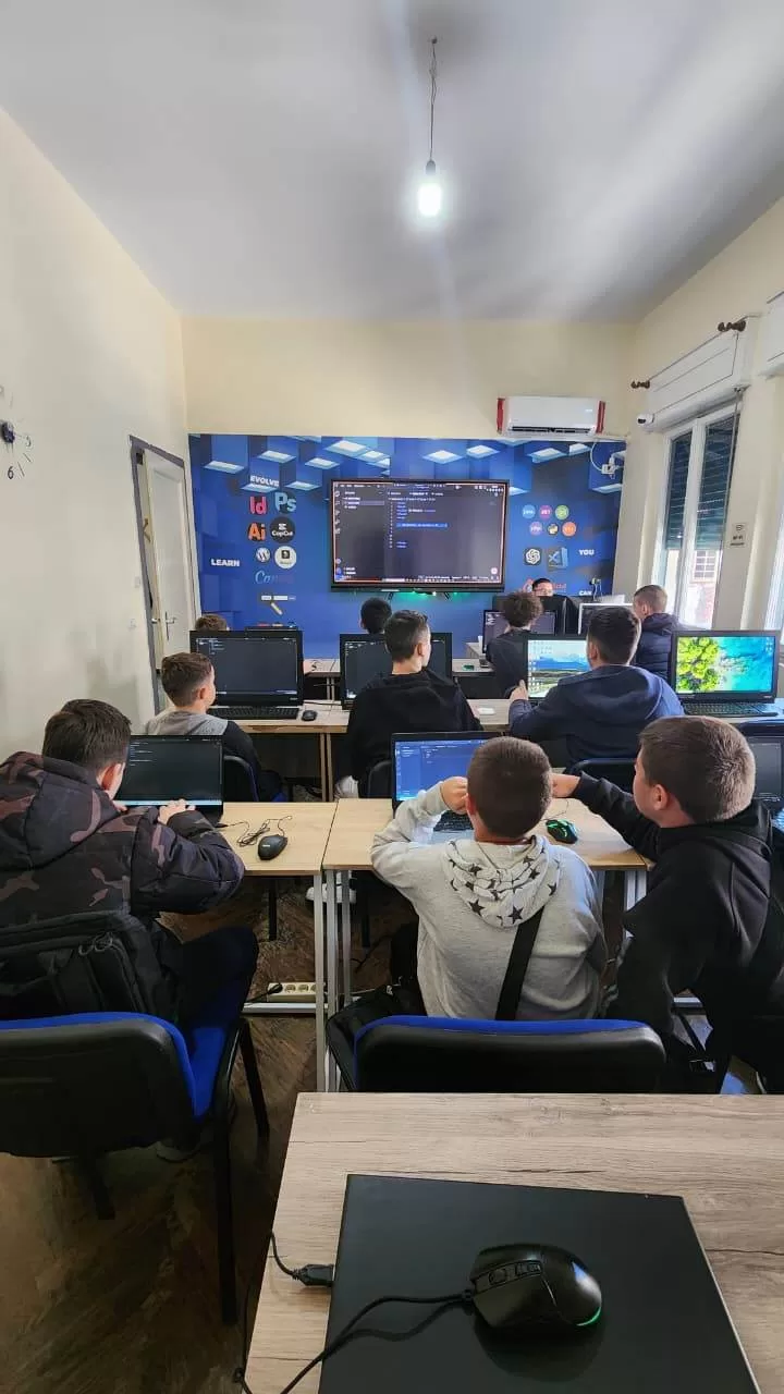 AI Agents: Çfarë Janë dhe Si po Ndryshojnë Punën